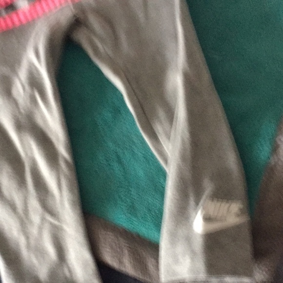 NIKE OUTFIT ❤️ EUC - Picture 8 of 9